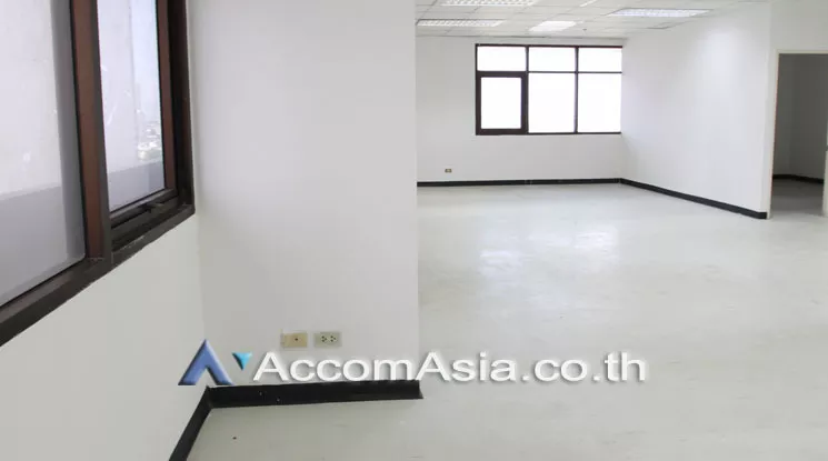 6  Office Space For Rent in Charoennakorn ,Bangkok BTS Krung Thon Buri at Thai Sri Tower AA13713